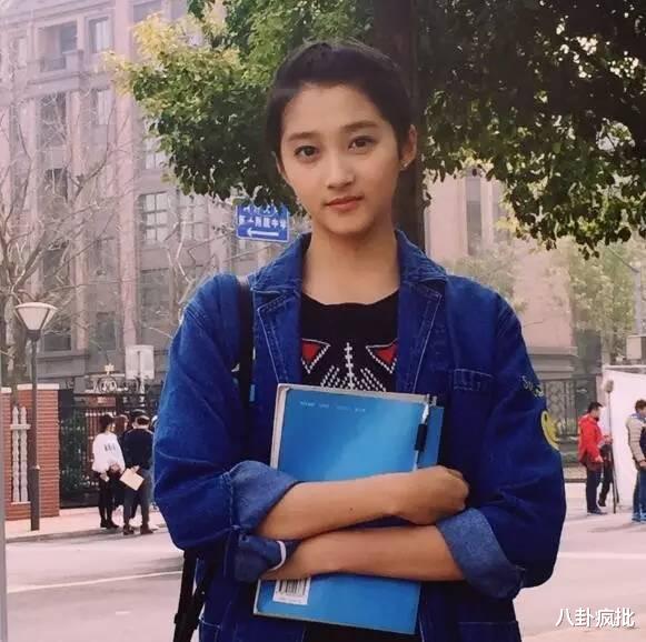 学霸|钟楚曦华谊一姐？《快本》没了？关晓彤学霸人设？邓伦造型被嘲？