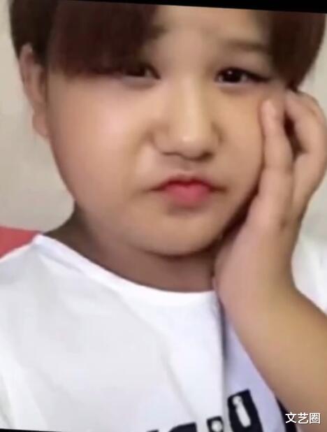 整容|180斤女网红被男友家暴,分手后甩80斤,减肥成功后又整容,如今大变样