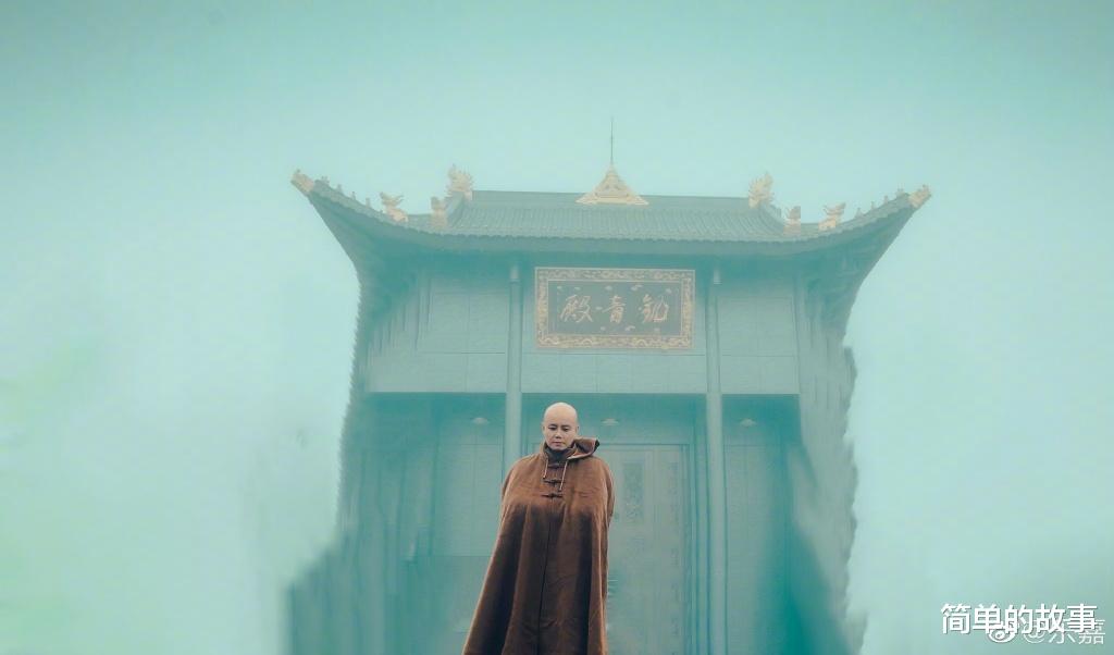 简单的故事|“消失”7年后，乐嘉回应强吻谢娜事件，被骂这么多年他冤不冤？