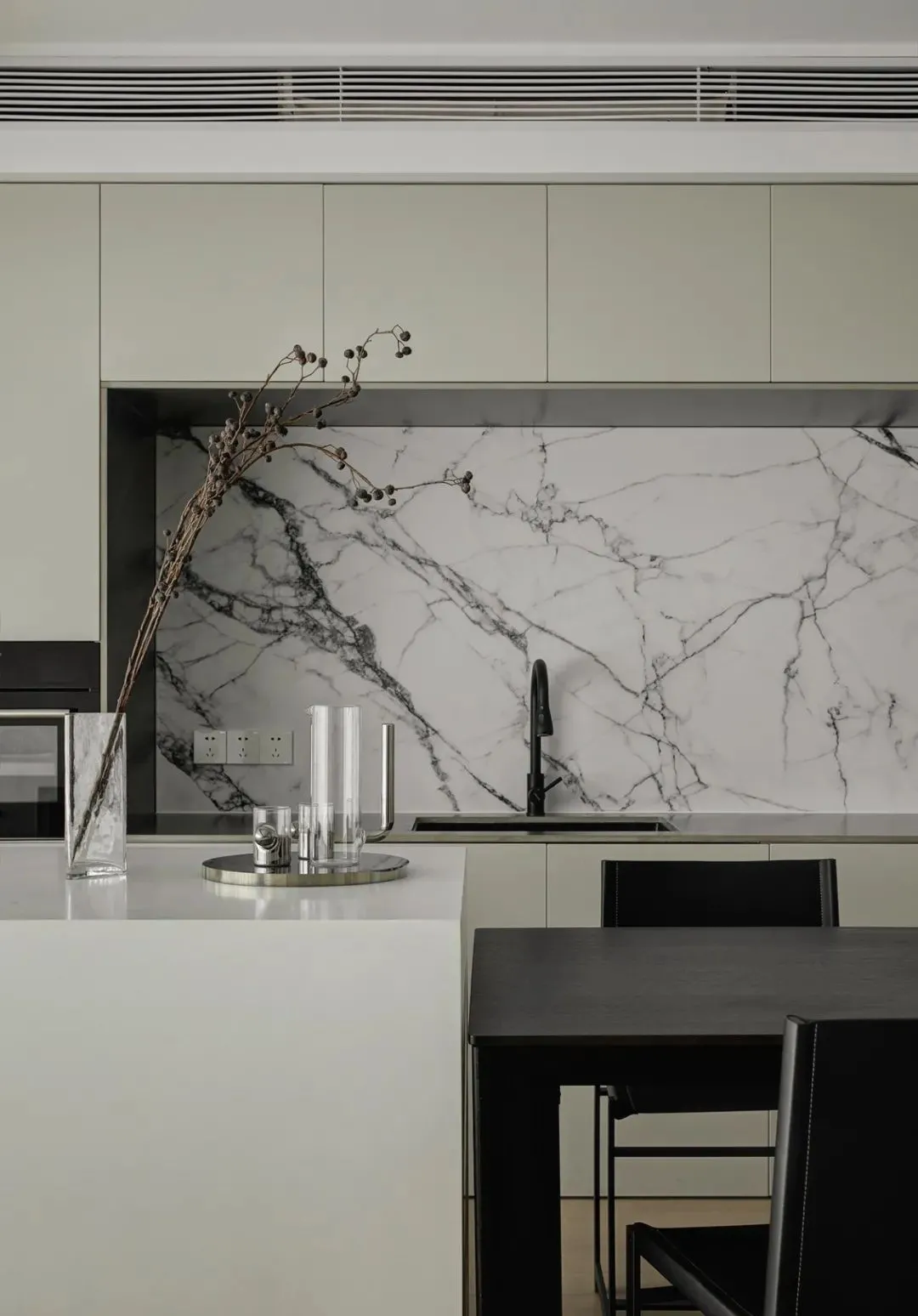 老房翻新 | 143平现代简约风，高级灰质感三居