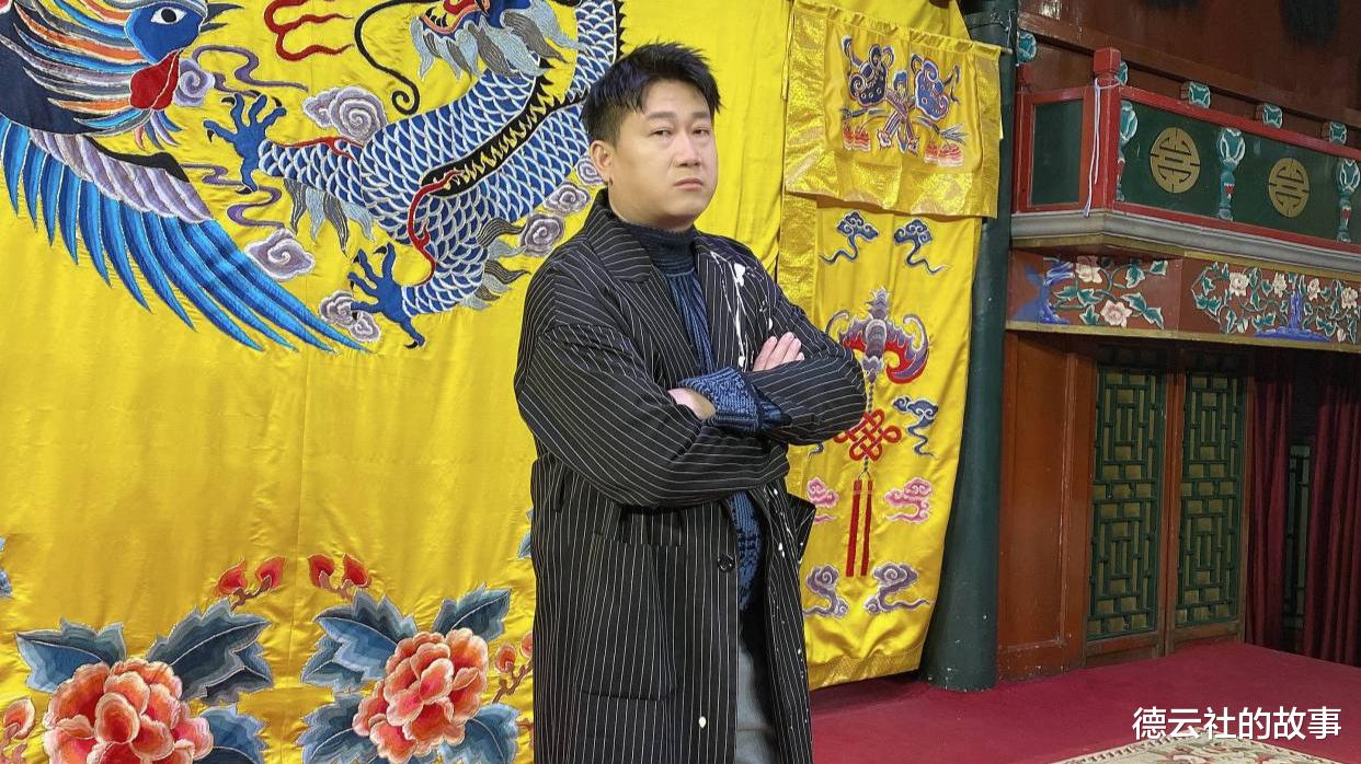 张鹤伦|张鹤伦与妻子携手相伴十周年，妻子永远是张鹤伦最忠实的观众