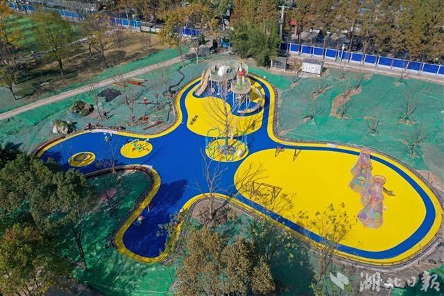 |无人清洁船5G智慧公园上岗