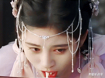 鞠婧祎|鞠婧祎也开始吹捧演技？表情多等于演技炸裂？老戏骨看了都要脸红