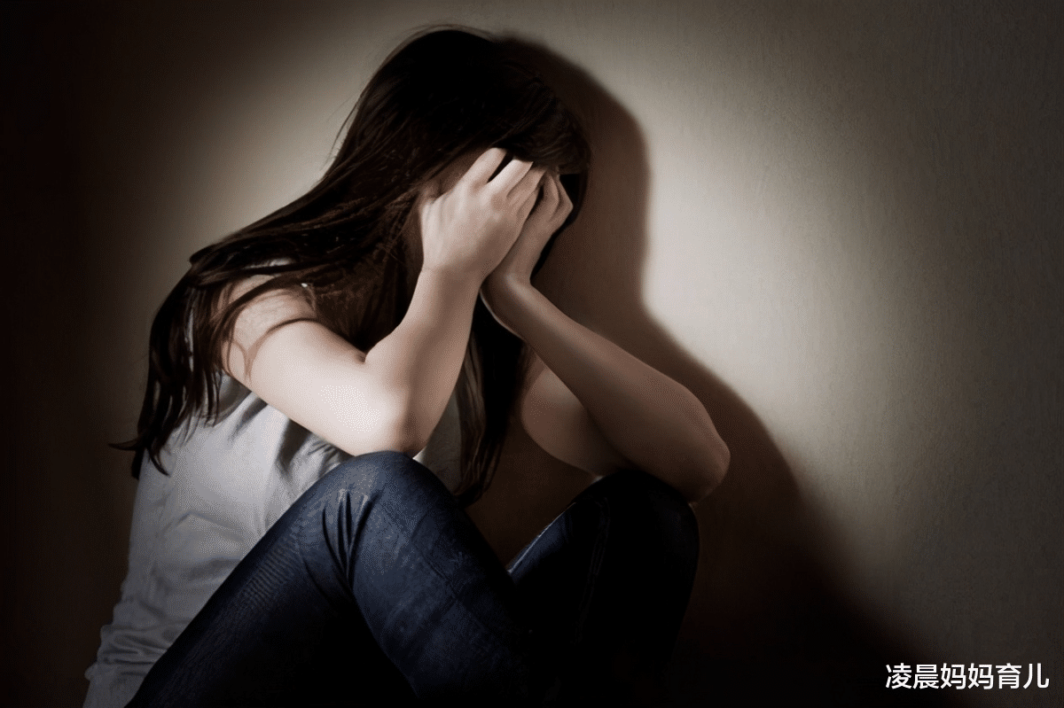 凌晨妈妈育儿|青春期忽略的痘痘,会让孩子变丑还会影响自信,3步轻松搞定