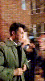 靳东|靳东《林深见鹿》最新路透，被男路人夸角色棒反应很搞笑，角色不是贺涵和明楼？