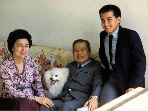 时尚风行派|柬埔寨68岁单身国王好帅！黑白配LOOK尽显绅士，年轻时嫩过小鲜肉