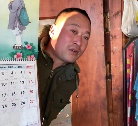 带货|张同学搬石头砸自己脚？前团队成员曝光，网友：带货报价都出来了