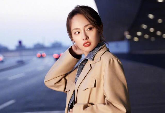 张嘉倪|对前辈耍大牌，在片场掌掴场记，她有多能“作”！