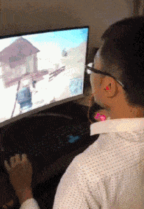 动物庄园|妹子兜里的东西快掉出来了，我要怎么提醒她，才不会显得尴尬？