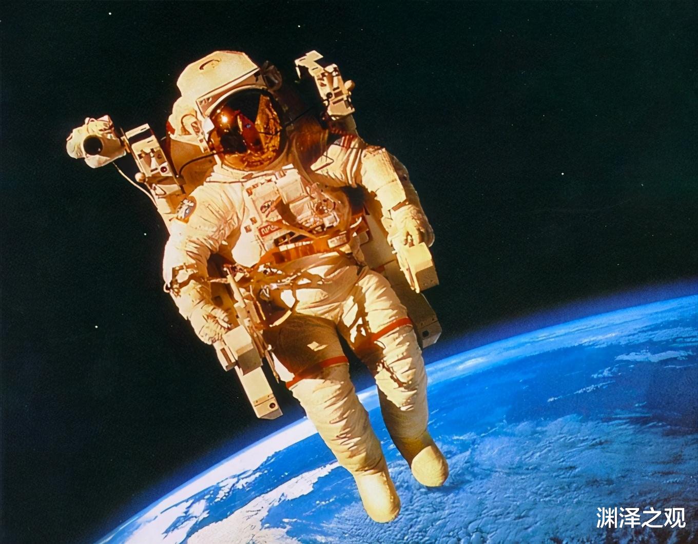 老照片|杨利伟濒死26秒返航，成就航天英雄的背后，是女儿离世和妻子离职