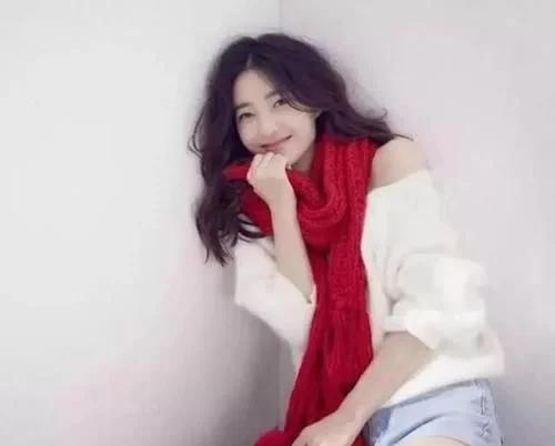 王丽坤|出道13年零绯闻，豪门都想娶她为妻但都被她拒绝，今33岁依旧漂亮