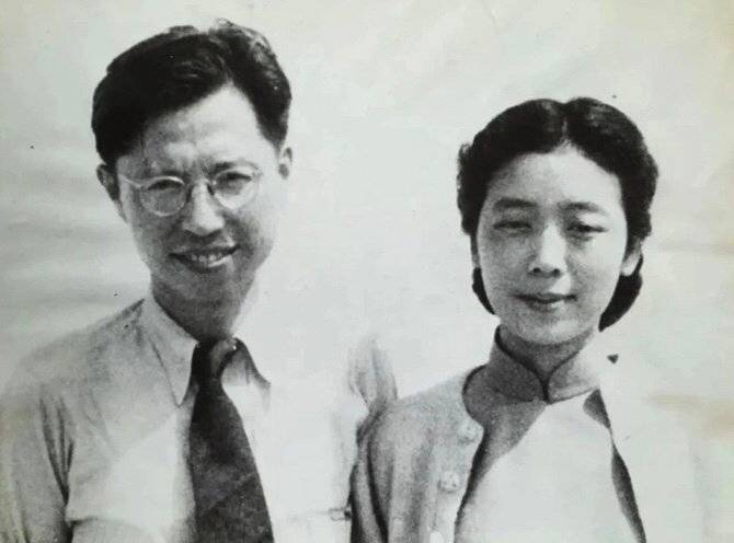 秦谈古史 曹禺三女儿万方：继承父亲衣钵，出书披露父母隐私，为何有勇气