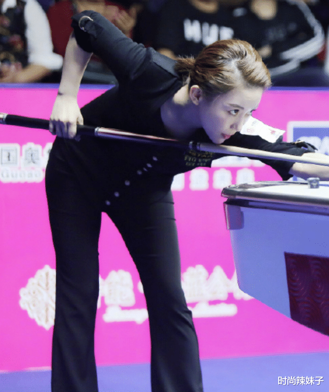 潘晓婷|“九球天后”潘晓婷为何无人娶？看她穿无痕裤下腰后：谁敢追求