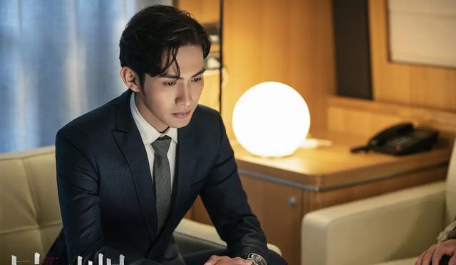 赵寅成|《暴风眼》大结局：剧中最狠之人曝光，杀死杜猛最终败在马尚手中