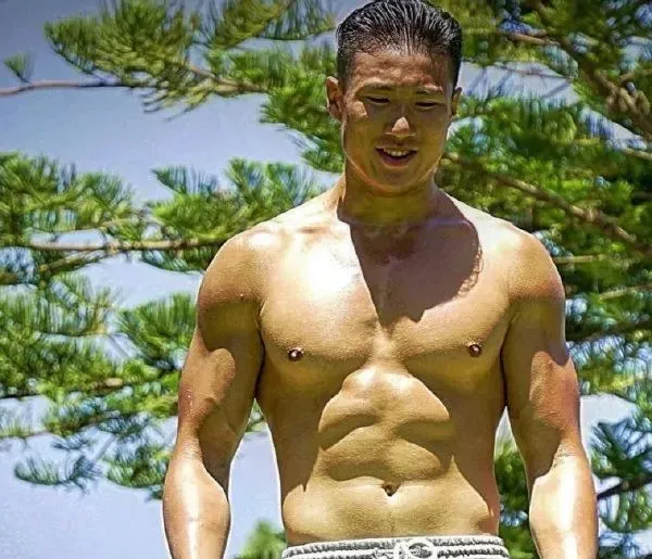 王哲林|重磅！又一新星回國！2021屆狀元大熱門！王哲林整整等他1年