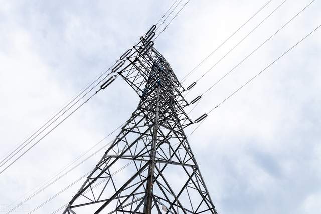 水库|四川南充:又是钓鱼,南部一男子鱼塘边发生意外,获赔100多万