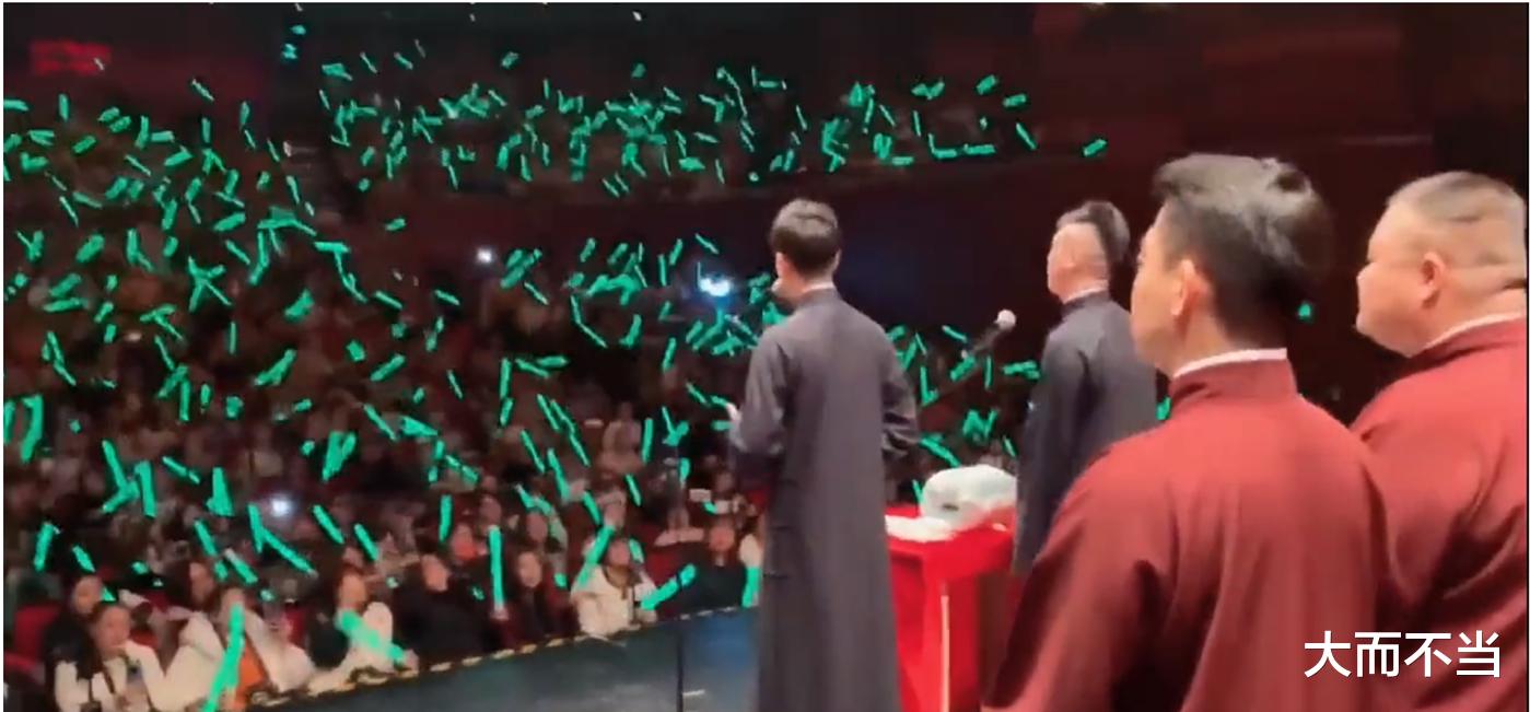 相声|60年代相声艺人工资，4位大师加一块，比不了1个京剧马连良