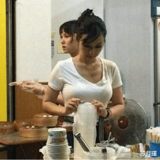 苏月瑾|“漂亮的老板娘亲自下面给客人吃,生意不好都天理难容!”
