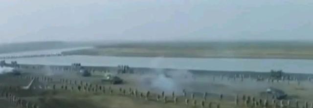 易烊千玺|影版《大决战》细节硬伤：军衔、勋表不合史实，56冲现身淮海战场