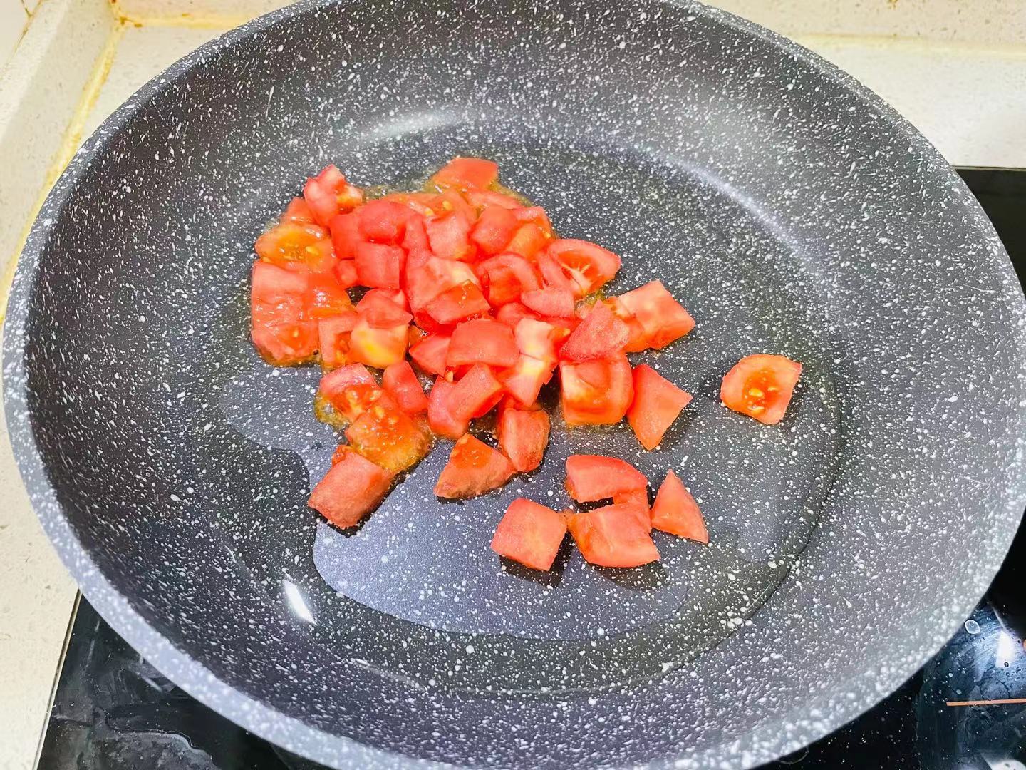 西红柿|晒晒我的减脂餐，鸡胸肉搭配2种食材，只需简单2步，好吃还管饱