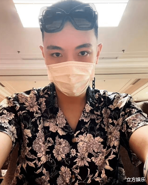 王九龙|德云社王九龙恋情曝光，男方和女友外出吃饭，随地大小便又舔手！