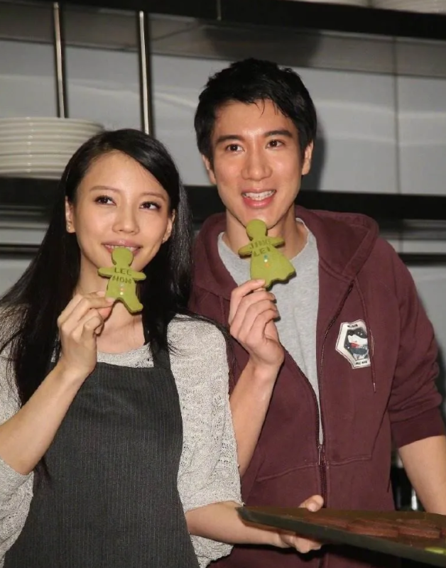 脸谱|“学霸出生”王力宏：全家学霸学不好做人，美国籍在中国捞金无数