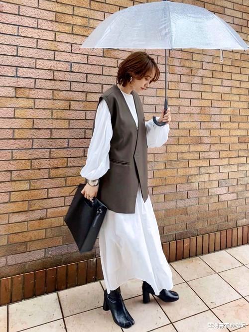 穿衣搭配|中年职场女性的穿搭禁忌：不要穿的太强势，也不要穿的太随意