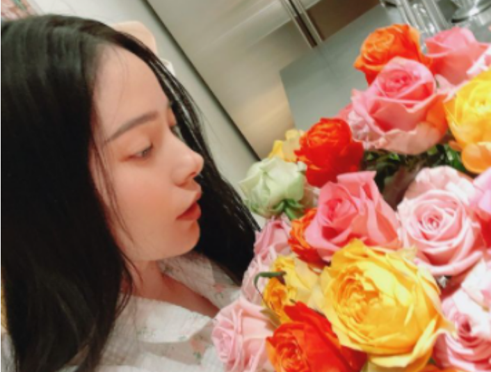 闵孝琳|Bigbang太阳升级当爸！闵孝琳产下男婴，结婚4年生活超甜蜜