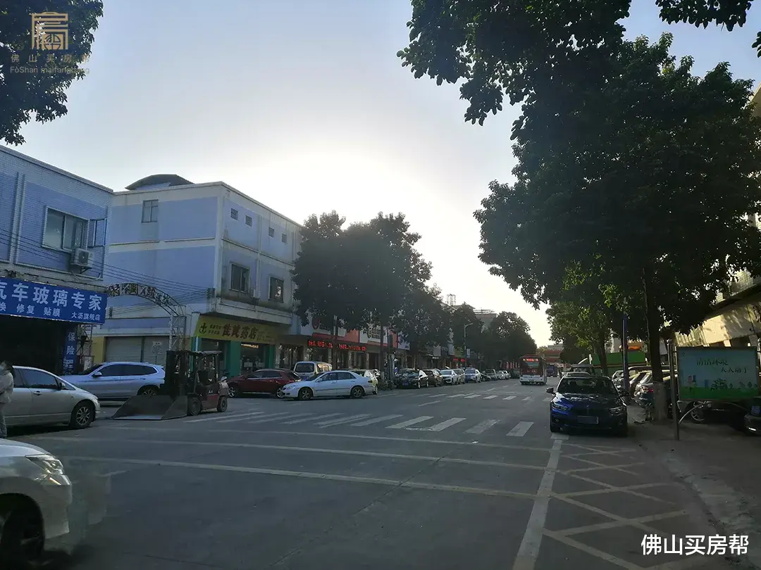 狮山|19xxx元/㎡起！千灯湖中轴这个盘凭什么引起了地产朋友的注意？