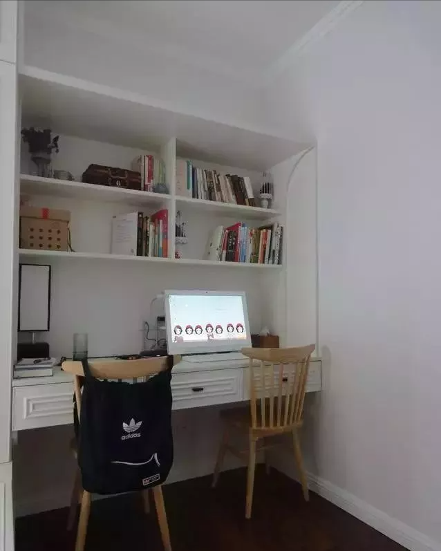 买一楼房子,同事骂我脑子被门“夹”了,完工后天天来找我喝茶