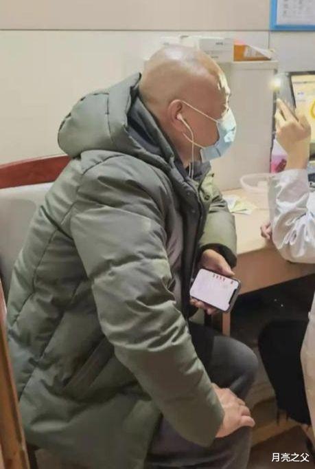 杜新枝铁粉某果儿被许敏哥哥欺负了,网友称:这是颠倒黑白