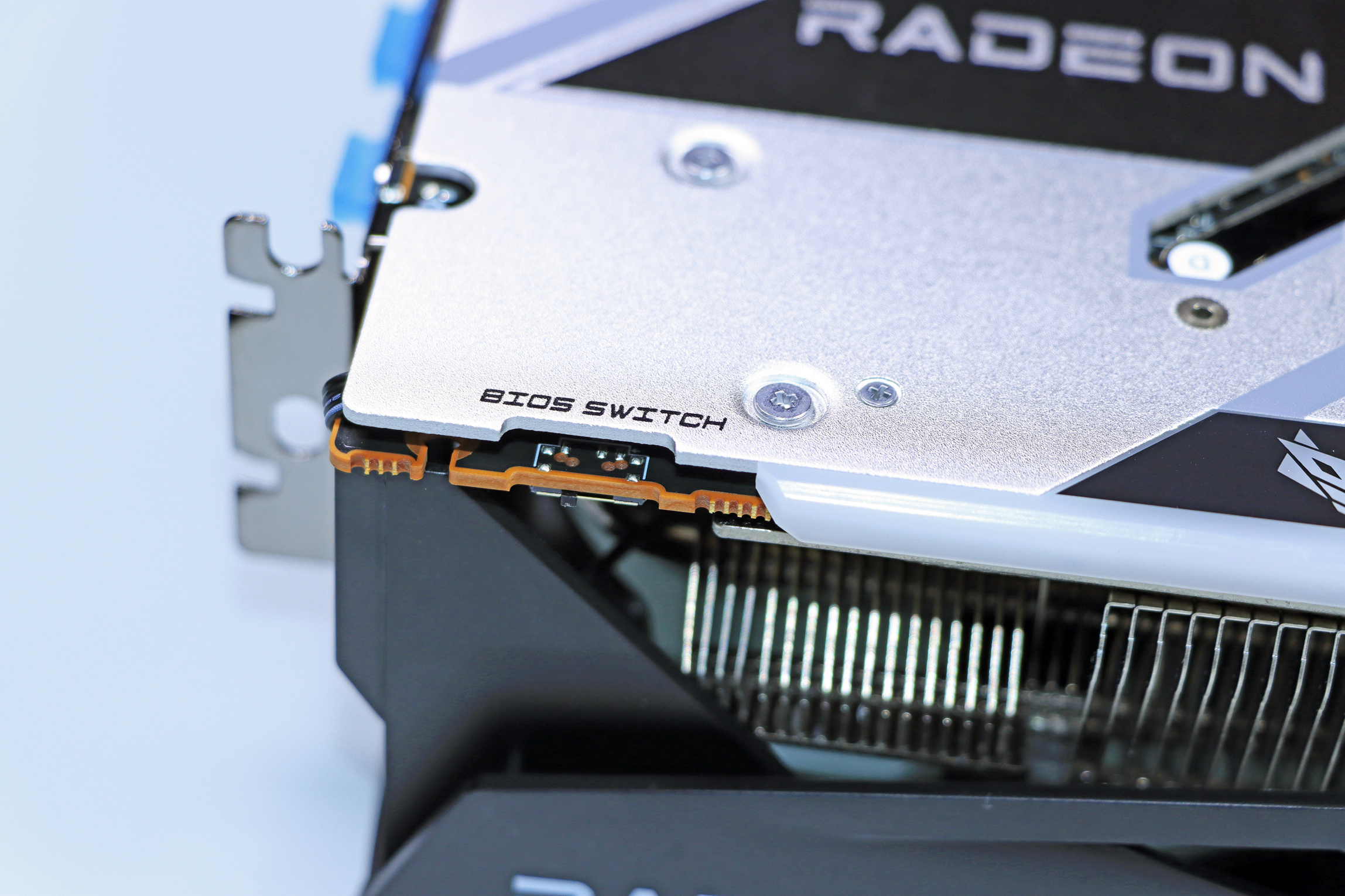 心电图|蓝宝石 RX6900XT 超白金极光特别版上手体验