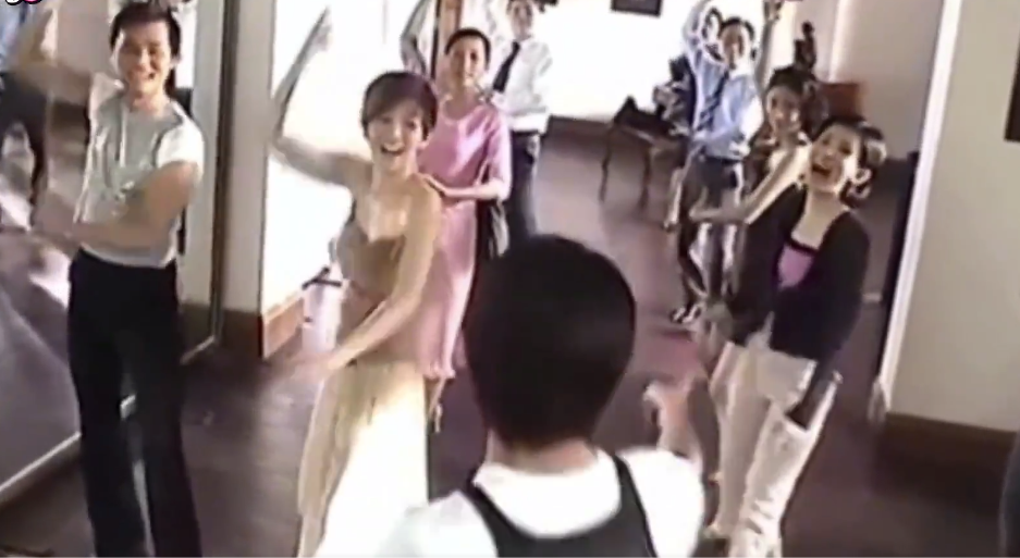 梅艳芳|删掉梅艳芳和刘德华的情侣戏，抢走对方主题曲，到死她都没被原谅