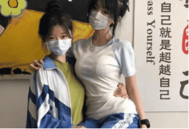 福州 “弟弟的女同学才上初一，就这么早熟了？”