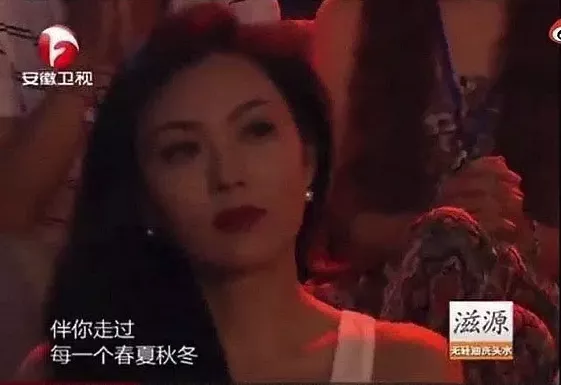 InsDaily|40岁的他一夜爆红，没人敢反对