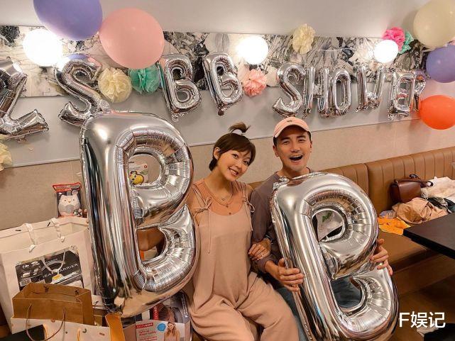 陈瑶|TVB小生洪永城官宣女儿出生 晒一家三口在产房的首张全家福