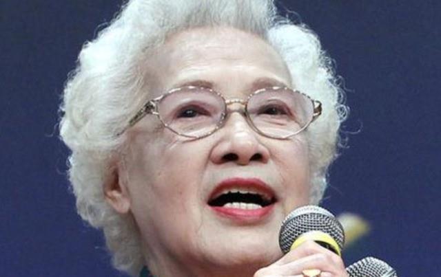 秦怡|苦命的秦怡：女儿反目，儿子打她，丈夫出轨亲妹妹，她只能原谅