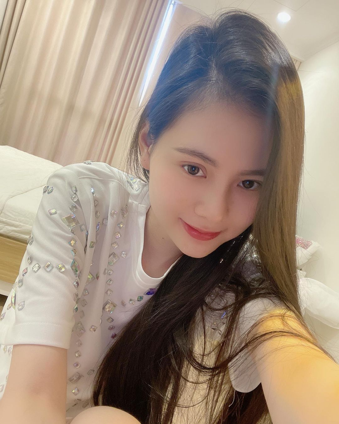 老王杂货铺|求职问是否准时下班，被HR回怼，上学老师拖堂也没见你下课就走啊