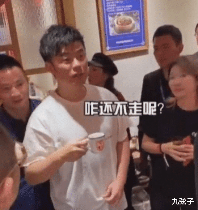 红雨|29岁网红“泡泡龙”之死：流量背后丑恶的资本，资本背后丑恶的人性