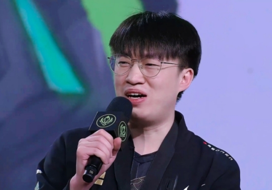 RNG|水友热评RNG输给TES：小虎问题很大，但最大的问题还是没中野联动