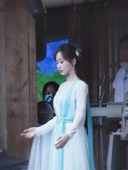 迪丽热巴|撕到最后一无所有？