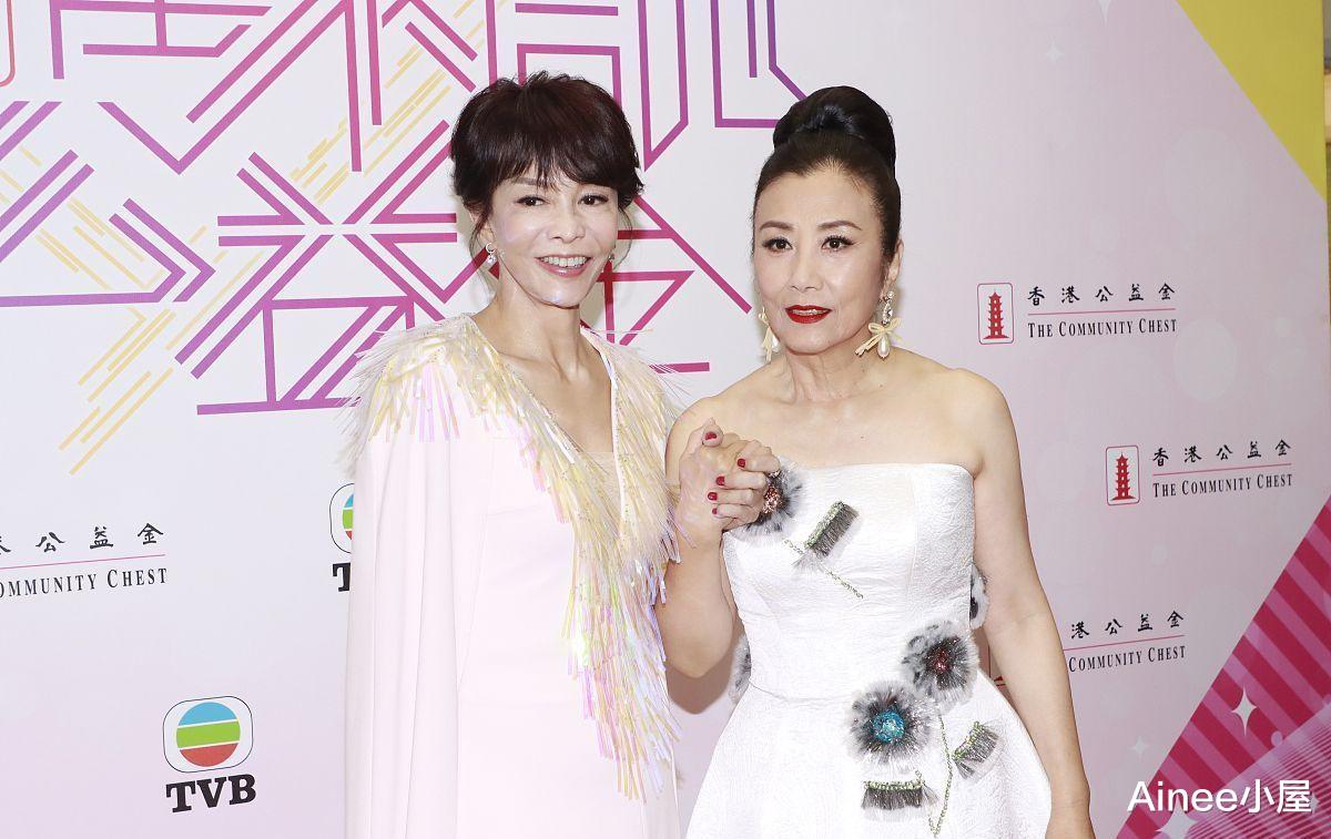 Ainee小屋|女明星一把年纪也要扮嫩,汪明荃大郑裕玲10岁,穿裙子像同龄人