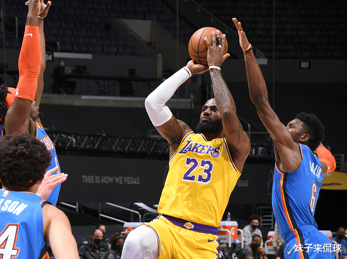 湖人队|篮网官宣杜兰特！火箭一签一裁，老詹双喜临门，浓眉做出重要决定