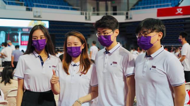 育妈计|何鸿燊家族的爱国情怀：叔叔拒绝加入英国国籍，女儿到清华读书