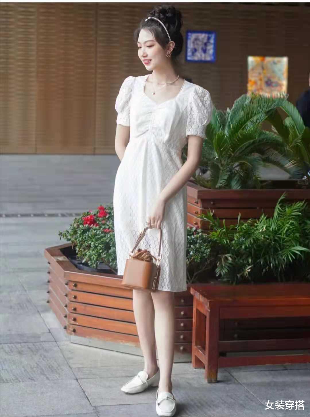 女装穿搭|白色连衣裙搭配什么鞋子好看