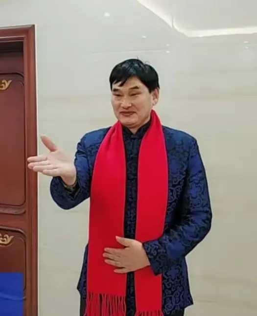 朱之文|陈亚男自曝被大衣哥拉黑，目前已与对方失联，发长文讲述心酸经历