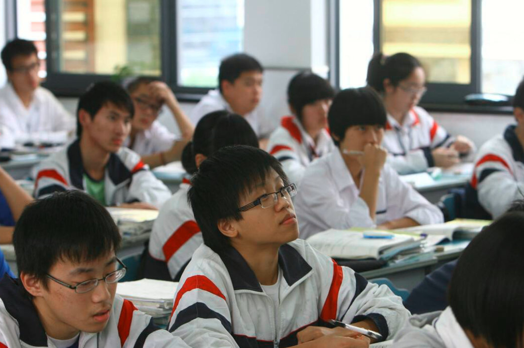 大学|“文科生与理科生”，两者之间哪一个更吃香？别等毕业后再了解