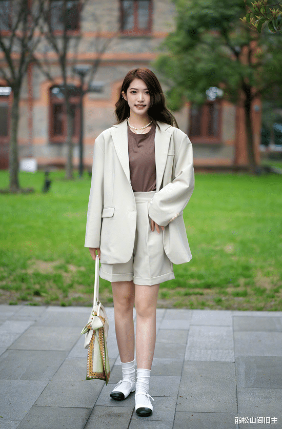 穿衣搭配|春季职场女性的穿搭，了解一下？