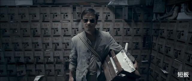 TVB|李连杰的死对头，58岁落魄到无戏可拍，回归TVB出场5分钟领盒饭