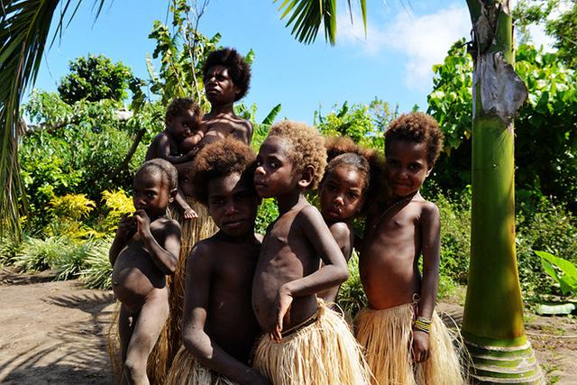 钓鱼岛|以“赤身裸体”为美的部落，游客去了都不敢乱看，繁育方式更是离谱